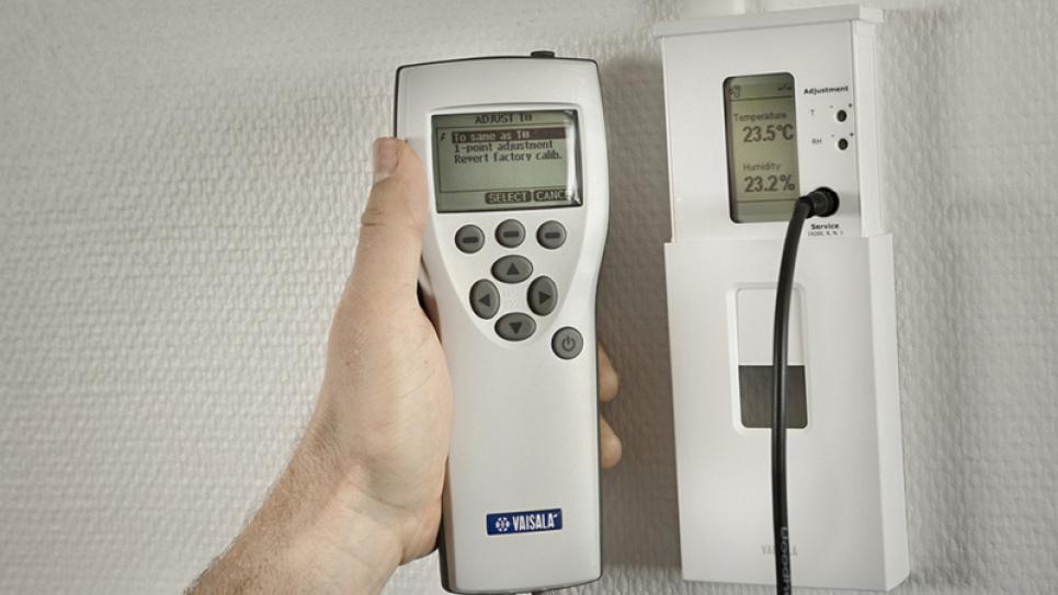 Vaisala HM70 HUMICAP Hand-Held Humidity and Temperature Meter
